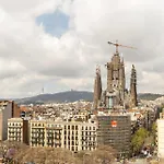 Ab Sagrada Familia Views * Barcelona