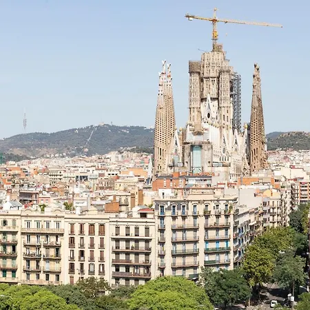 Ab Sagrada Familia Views * Barcelona