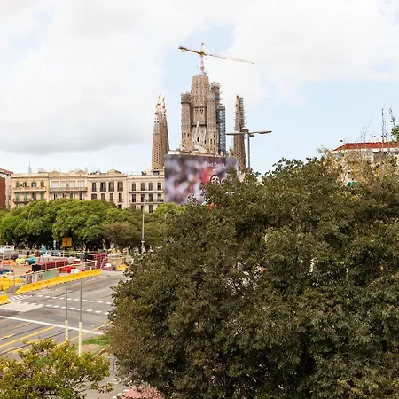 Daire Ab Sagrada Familia Views Barselona