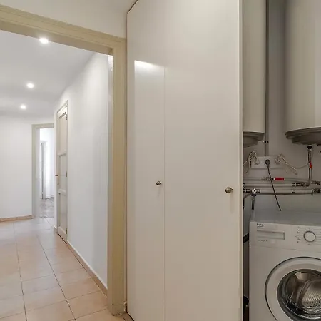 Ab Sagrada Familia Views