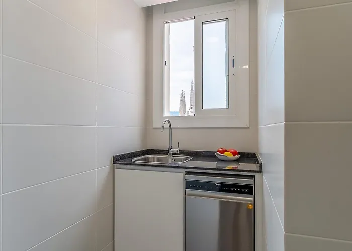 Ab Sagrada Familia Views * Barcelona