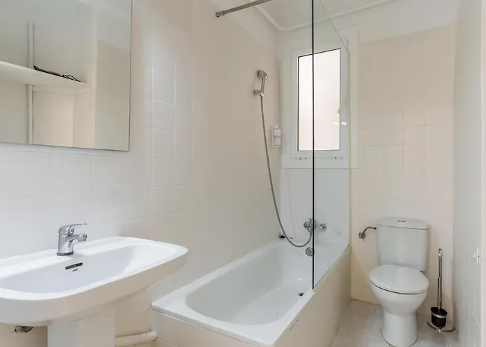 Ab Sagrada Familia Views * Barcelona